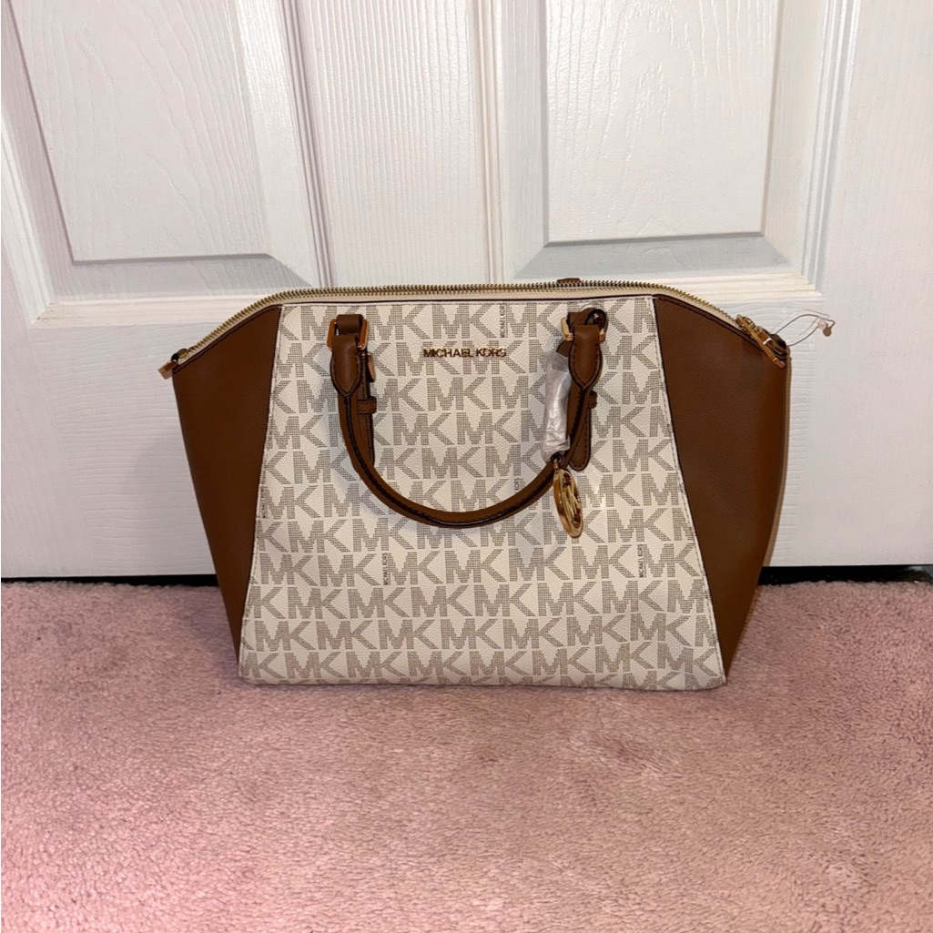 Michael Kors Shoulder/Crossbody Bag In Brown & White